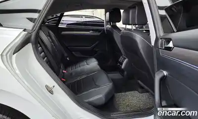 Volkswagen Arteon 2019 2.0 Автомат в Москве № 276373, миниатюра 12