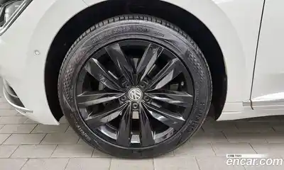 Volkswagen Arteon 2019 2.0 Автомат в Москве № 276373, миниатюра 5