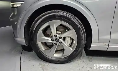 Genesis GV70 2025 2.5 Автомат в Москве № 27812, миниатюра 5