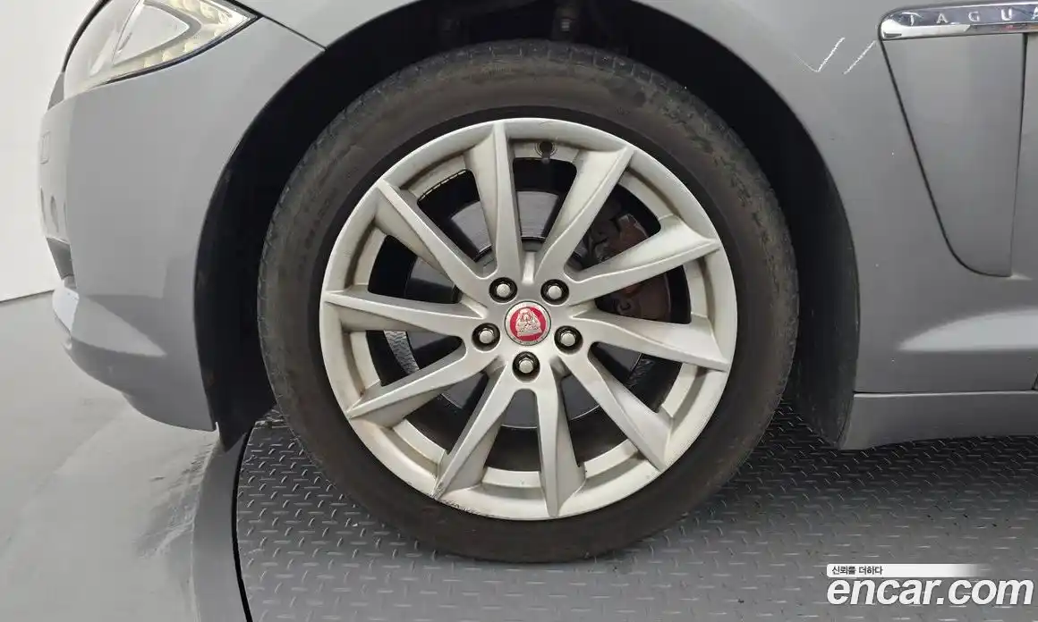 Jaguar XF 2013 3.0 Автомат в Москве № 283817, фото 7