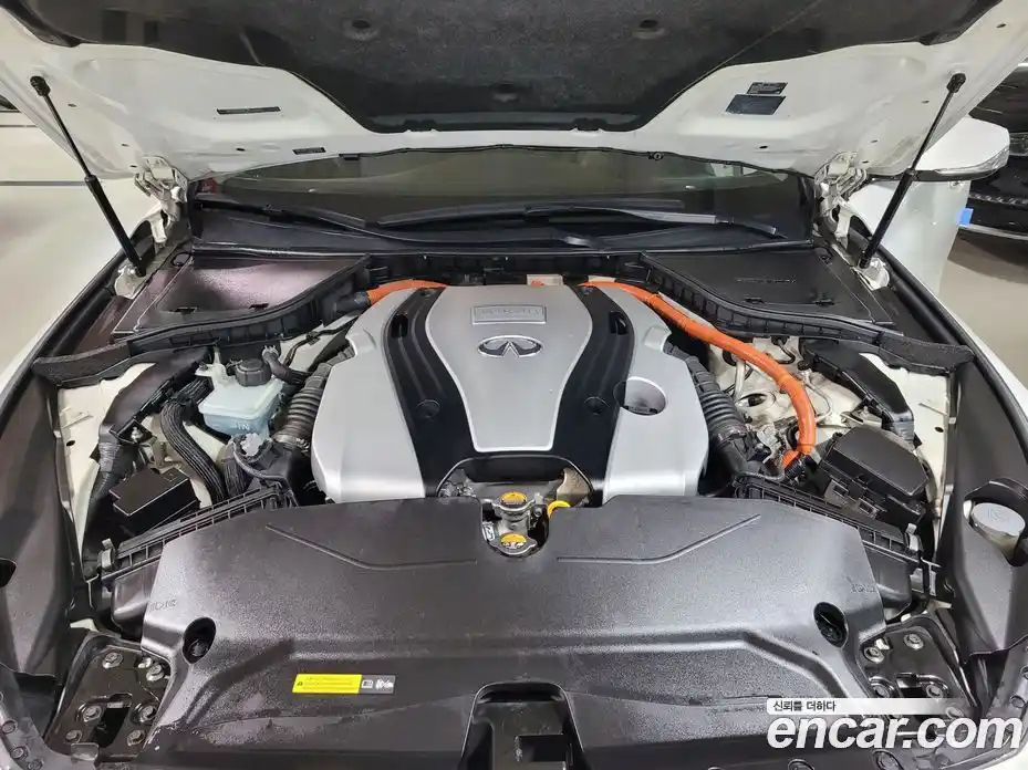 Infiniti Q50 2015 3.5 Автомат в Москве № 285331, фото 20