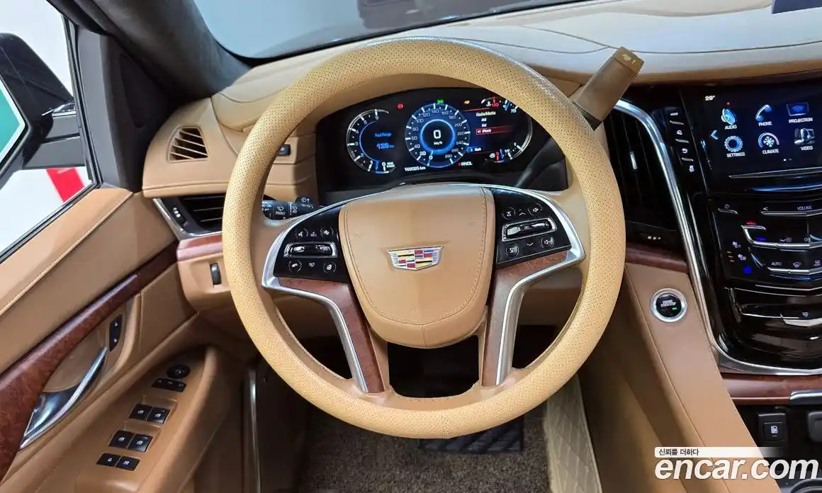 Cadillac Escalade 2017 6.2 Автомат в Москве № 285573, фото 14