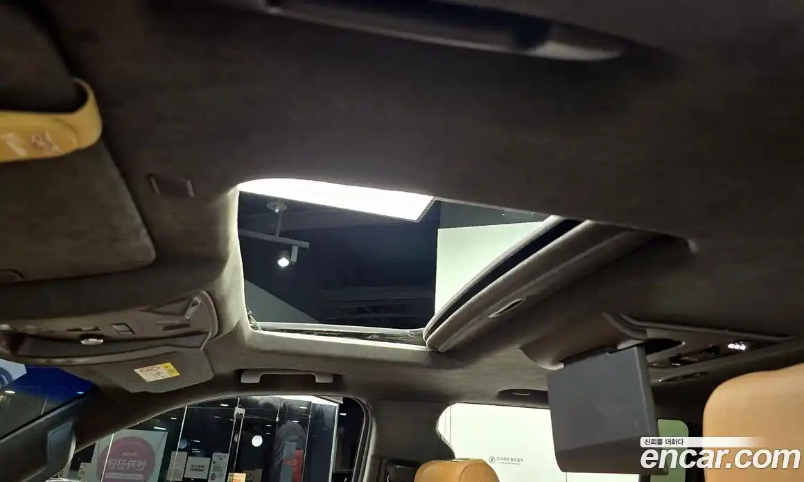 Cadillac Escalade 2017 6.2 Автомат в Москве № 285573, фото 16