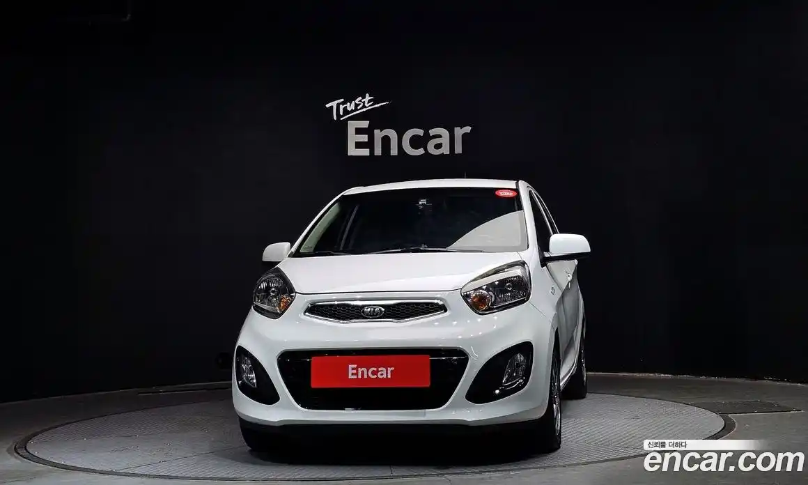 Kia Morning 2013 1.0 Автомат в Москве № 288355, фото 14