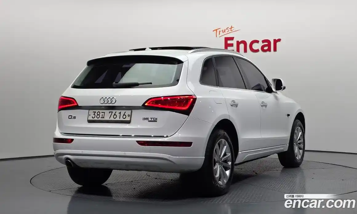 Audi Q5 2015 2.0 Автомат в Москве № 293365, фото 16