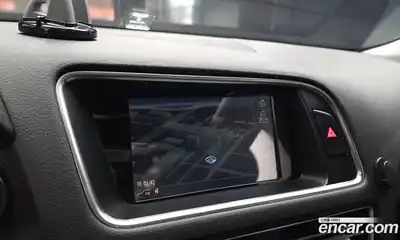 Audi Q5 2015 2.0 Автомат в Москве № 293365, миниатюра 2