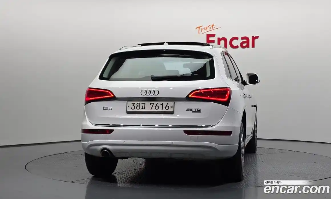 Audi Q5 2015 2.0 Автомат в Москве № 293365, фото 10