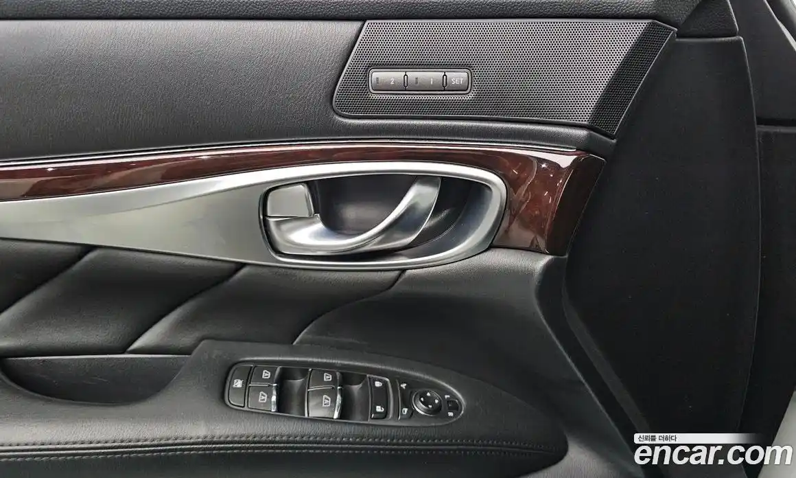 Infiniti M 2011 3.7 Автомат в Москве № 295910, фото 12