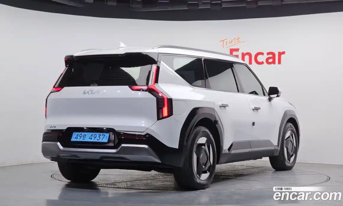 Kia EV9 2024 0.2 Автомат в Москве № 307934, фото 12