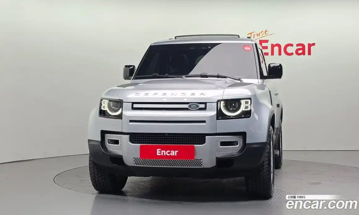 Land Rover Defender 2023 3.0 Автомат в Москве № 315459, фото 3