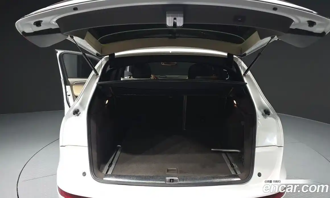 Audi Q5 2016 2.0 Автомат в Москве № 325812, фото 12