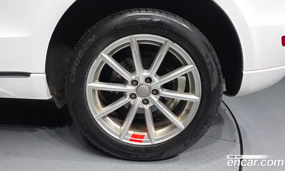 Audi Q5 2016 2.0 Автомат в Москве № 325812, фото 14