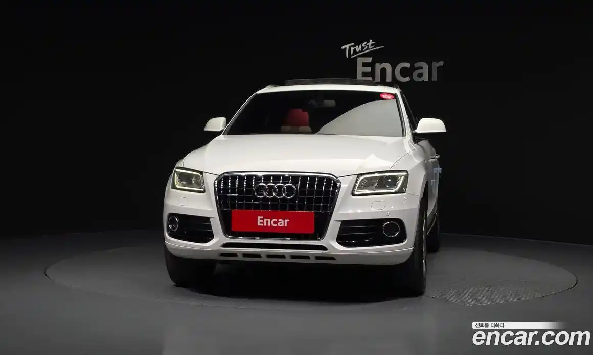 Audi Q5 2016 2.0 Автомат в Москве № 325812, фото 3