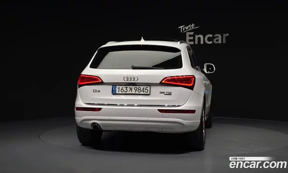 Audi Q5 2016 2.0 Автомат в Москве № 325812, фото 4