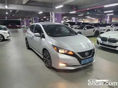Nissan Leaf 2019 0.1 Автомат в Москве № 326499, миниатюра 2