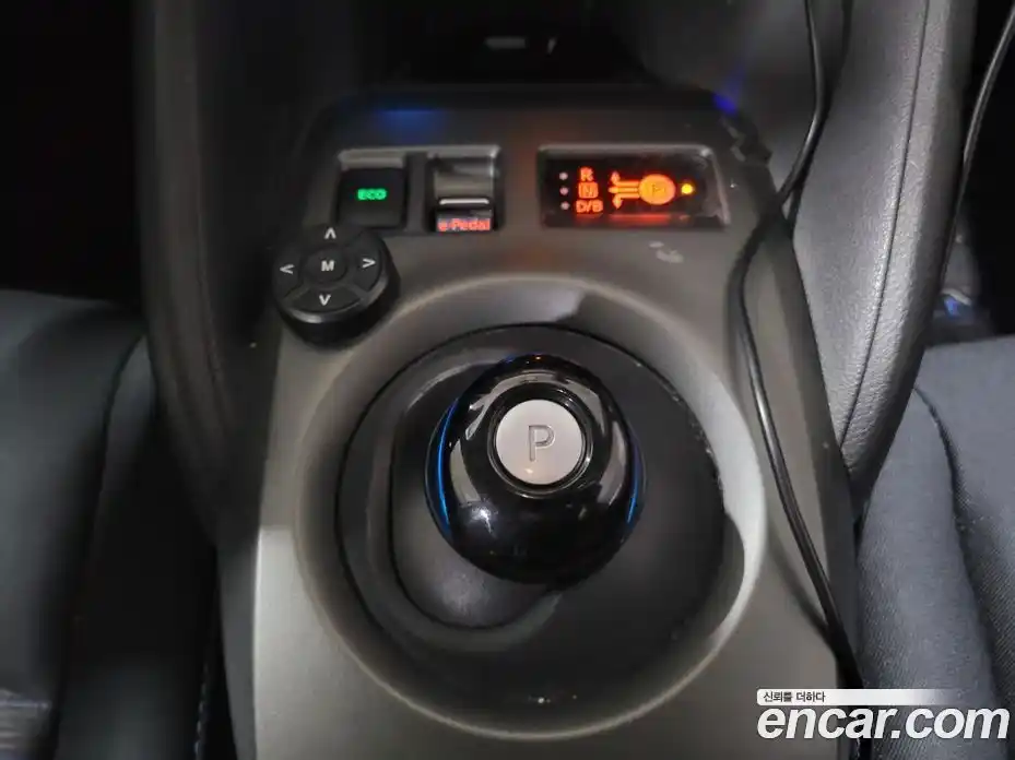 Nissan Leaf 2019 0.1 Автомат в Москве № 326499, фото 8