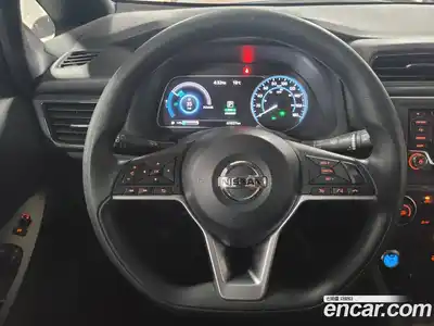 Nissan Leaf 2019 0.1 Автомат в Москве № 326499, миниатюра 9