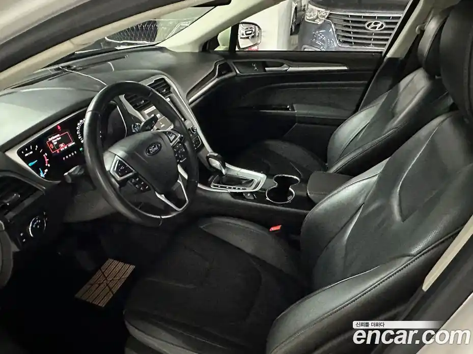 Ford Mondeo 2015 2.0 Автомат в Москве № 335433, фото 16