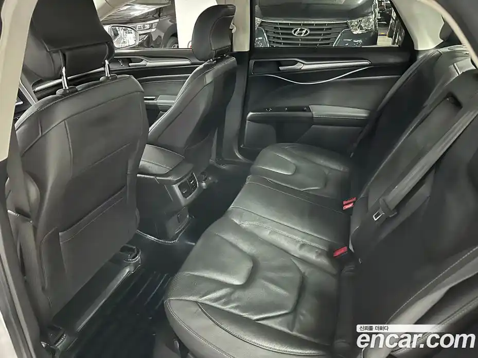 Ford Mondeo 2015 2.0 Автомат в Москве № 335433, фото 17