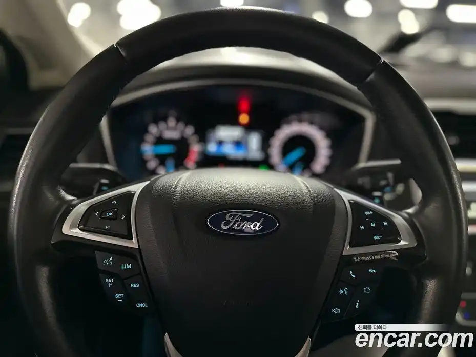 Ford Mondeo 2015 2.0 Автомат в Москве № 335433, фото 8