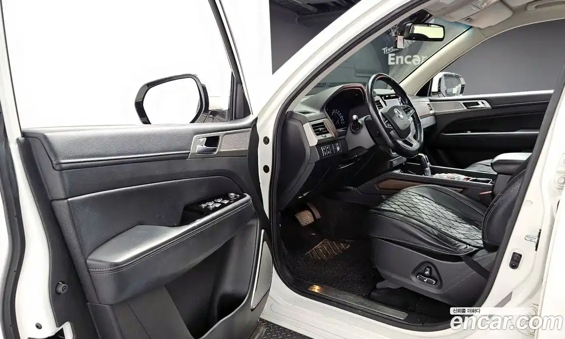 SsangYong Rexton 2018 2.2 Автомат в Москве № 34270, фото 11