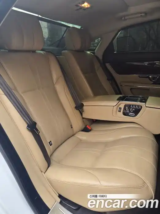 Jaguar XJ 2014 3.0 Автомат в Москве № 344385, фото 12