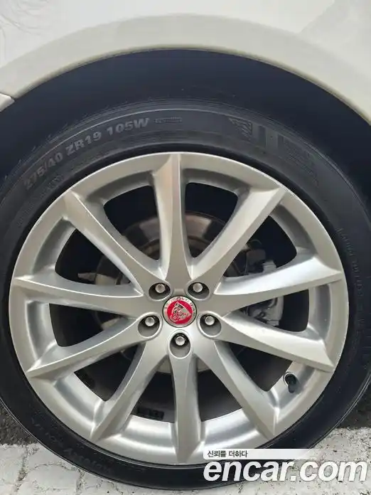 Jaguar XJ 2014 3.0 Автомат в Москве № 344385, фото 15