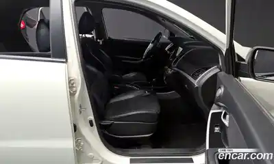 SsangYong Korando 2016 2.2 Автомат в Москве № 34790, миниатюра 4