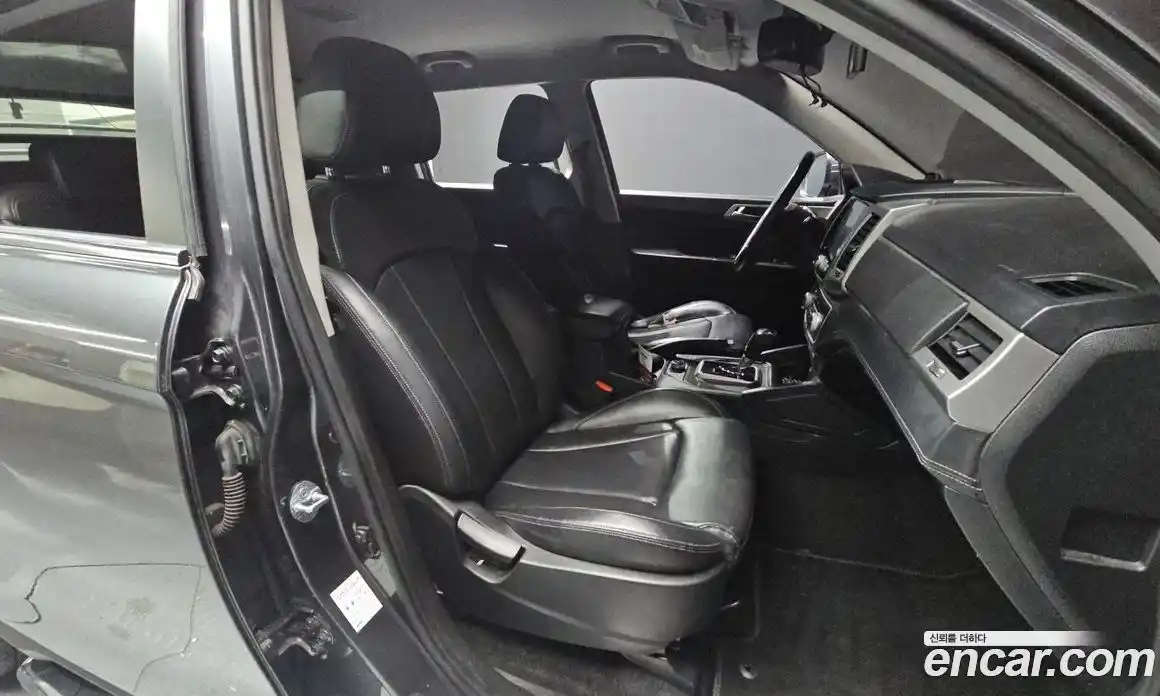 SsangYong Rexton 2018 2.2 Автомат в Москве № 35986, фото 3