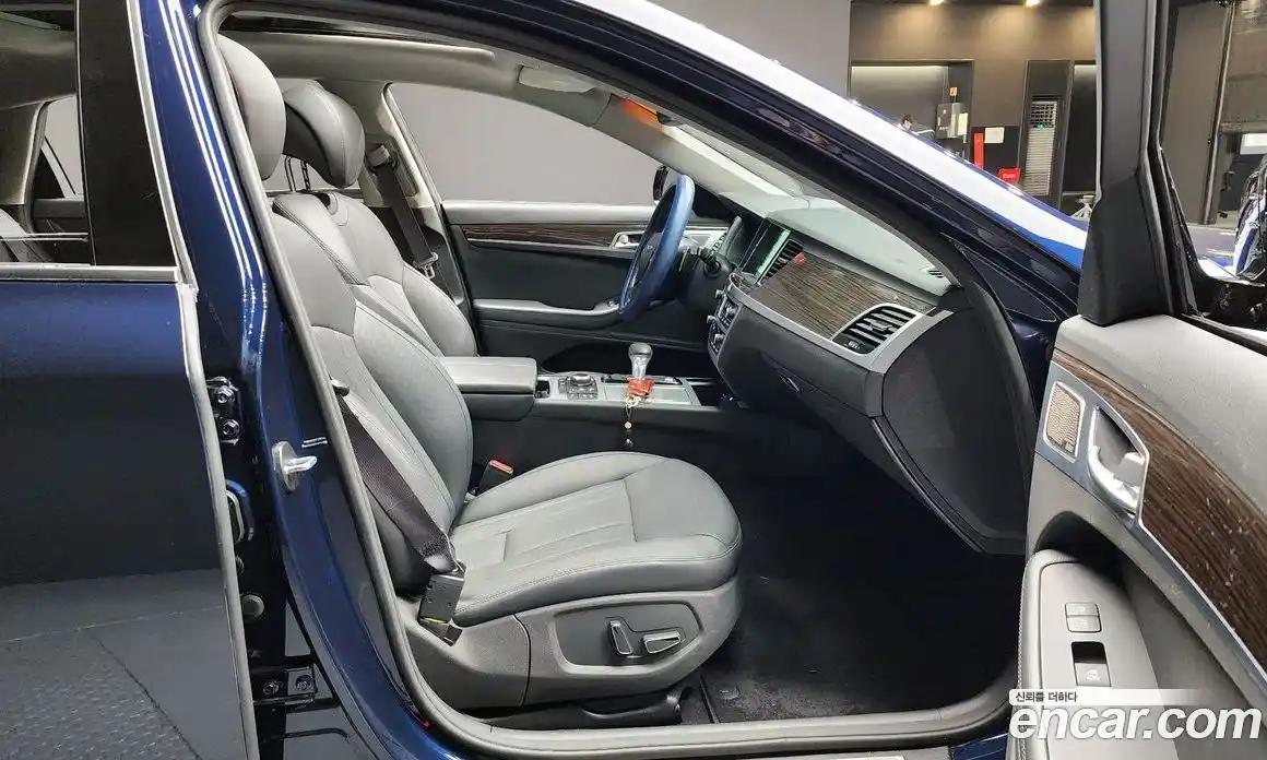 Genesis G80 2018 3.3 Автомат в Москве № 365320, фото 10