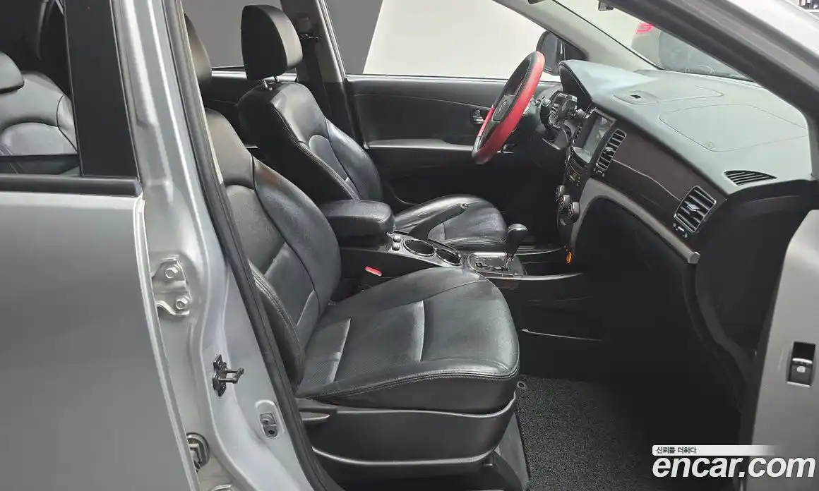 SsangYong Korando 2011 2.0 Автомат в Москве № 369343, фото 10