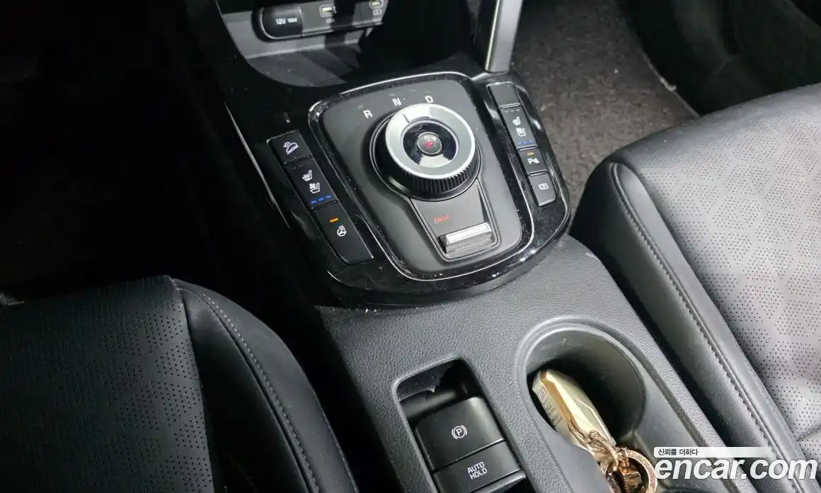 Kia Seltos 2024 2.0 Автомат в Москве № 383560, фото 9