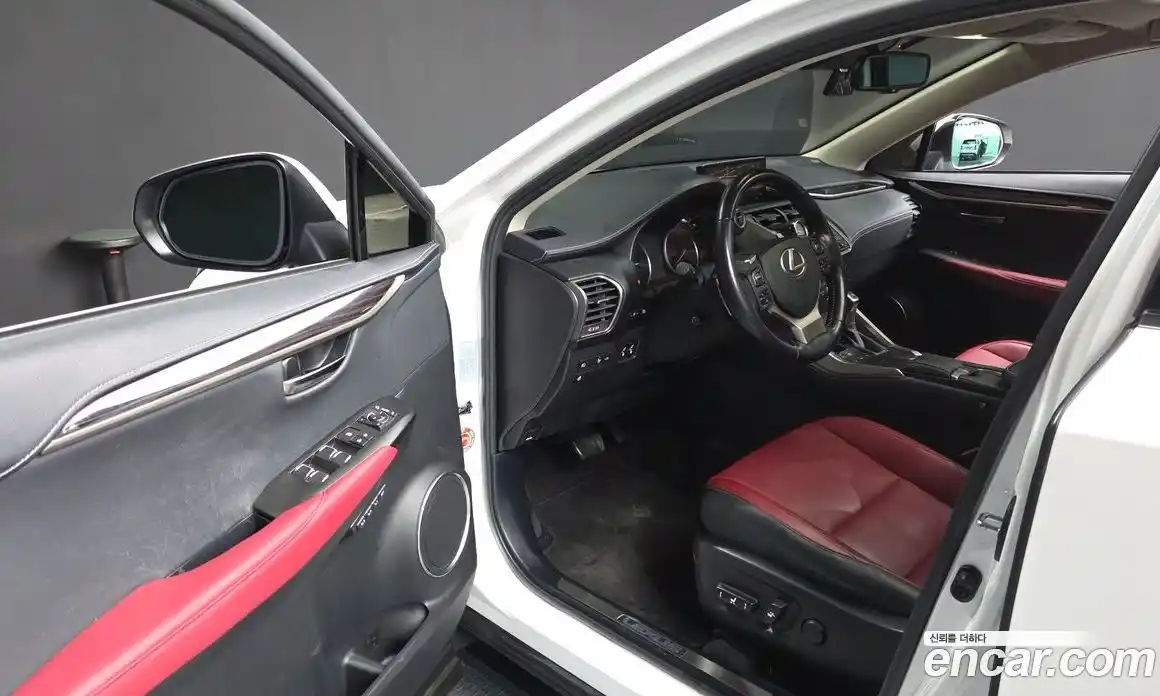 Lexus NX 2020 2.5 Автомат в Москве № 398276, фото 10