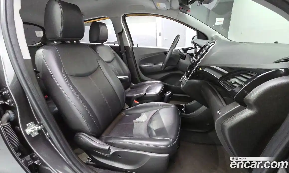 Chevrolet Spark 2016 1.0 Автомат в Москве № 41773, фото 18