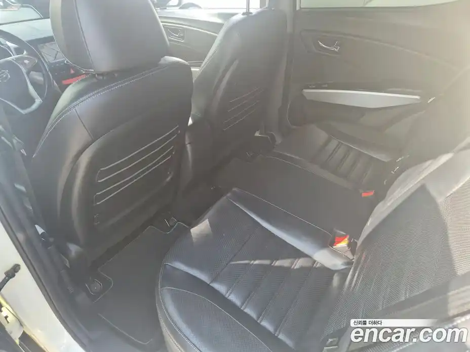 SsangYong TIBOLI 2016 1.6 Автомат в Москве № 421691, фото 16