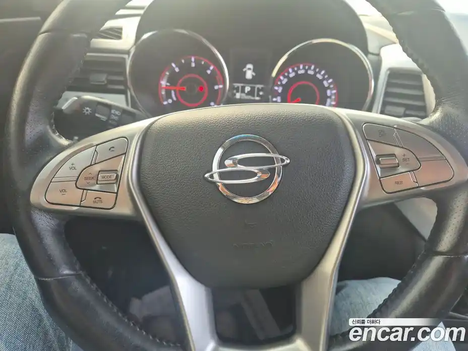 SsangYong TIBOLI 2016 1.6 Автомат в Москве № 421691, фото 9