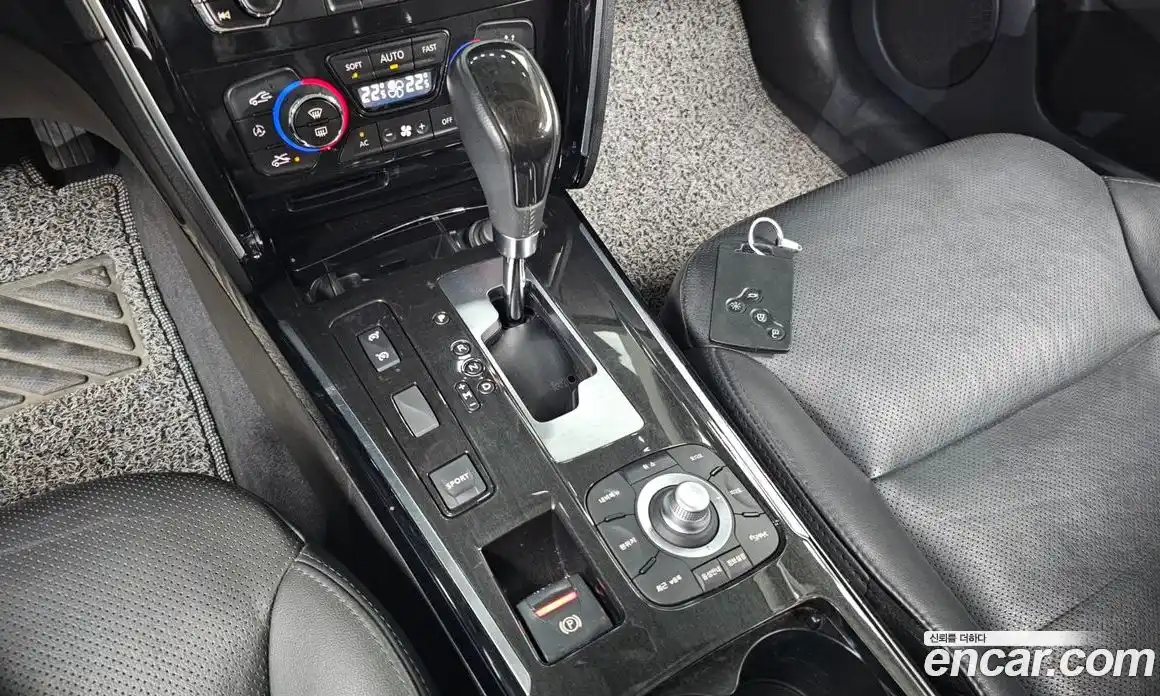 Renault SM7 2017 2.5 Автомат в Москве № 423551, фото 9