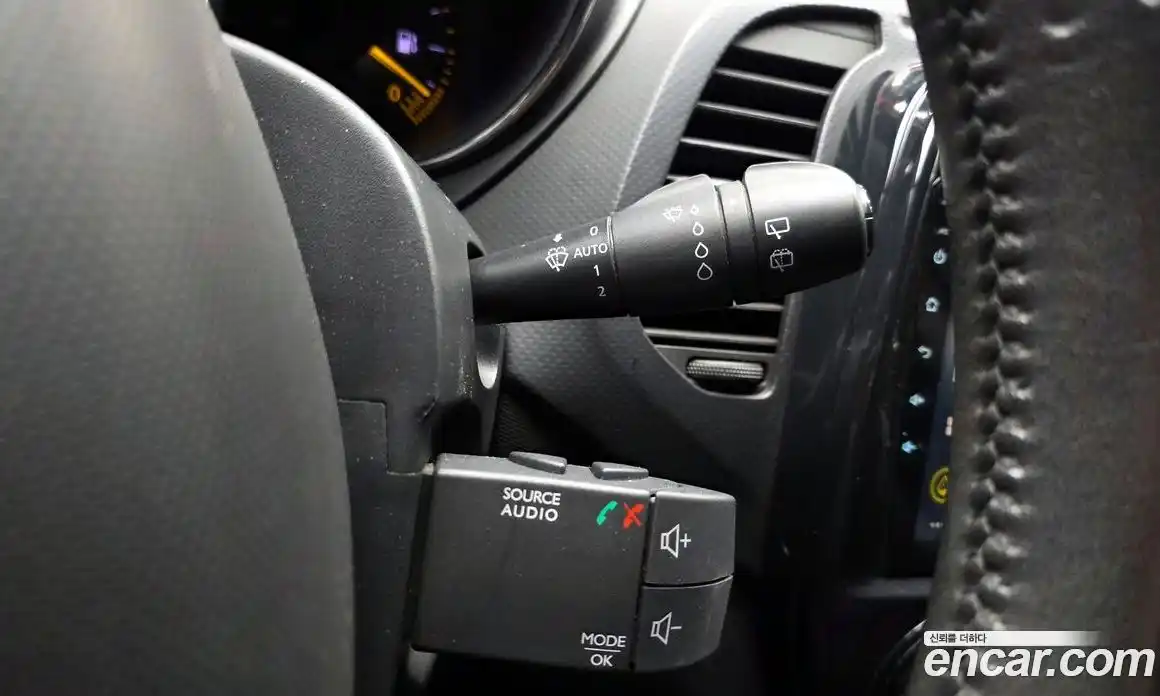 Renault QM3 2015 1.5 Автомат в Москве № 423756, фото 17