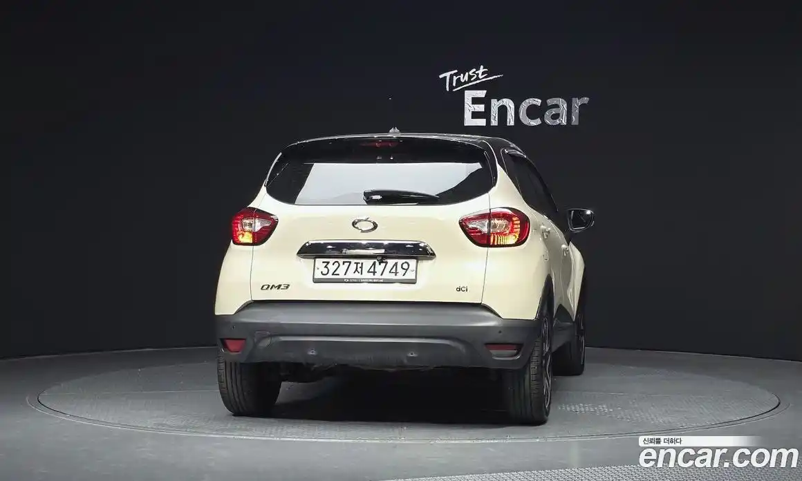 Renault QM3 2015 1.5 Автомат в Москве № 423756, фото 4