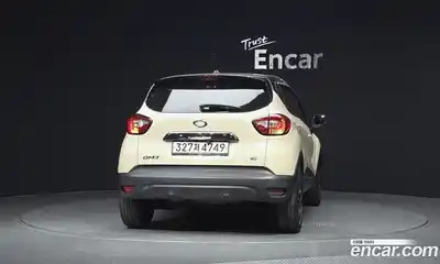 Renault QM3 2015 1.5 Автомат в Москве № 423756, миниатюра 4