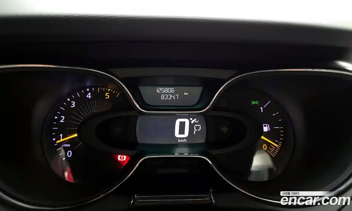 Renault QM3 2015 1.5 Автомат в Москве № 423756, фото 8