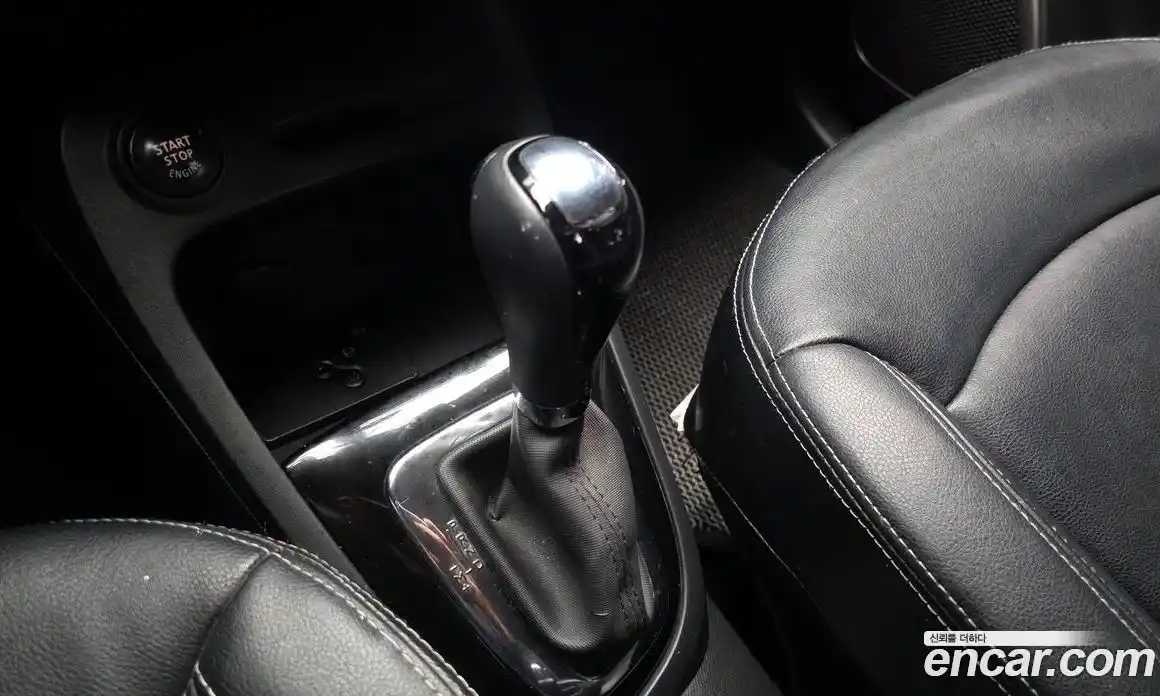 Renault QM3 2015 1.5 Автомат в Москве № 423756, фото 9