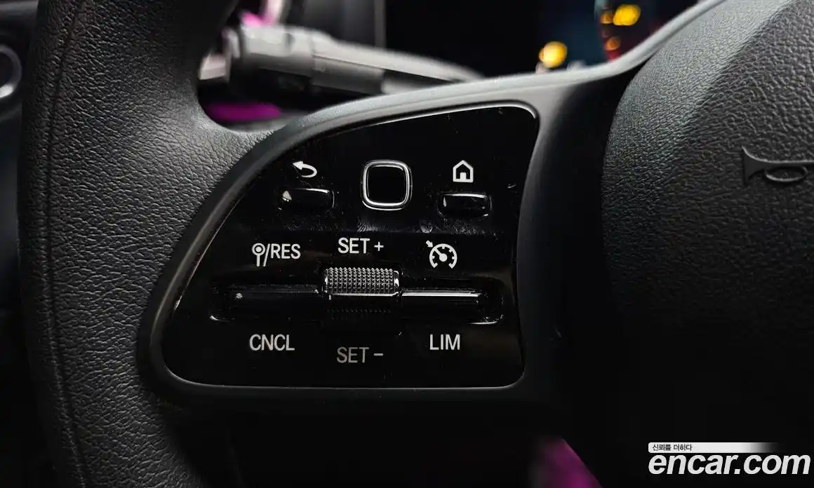 Mercedes-Benz A-Class 2020 2.0 Автомат в Москве № 427409, фото 18