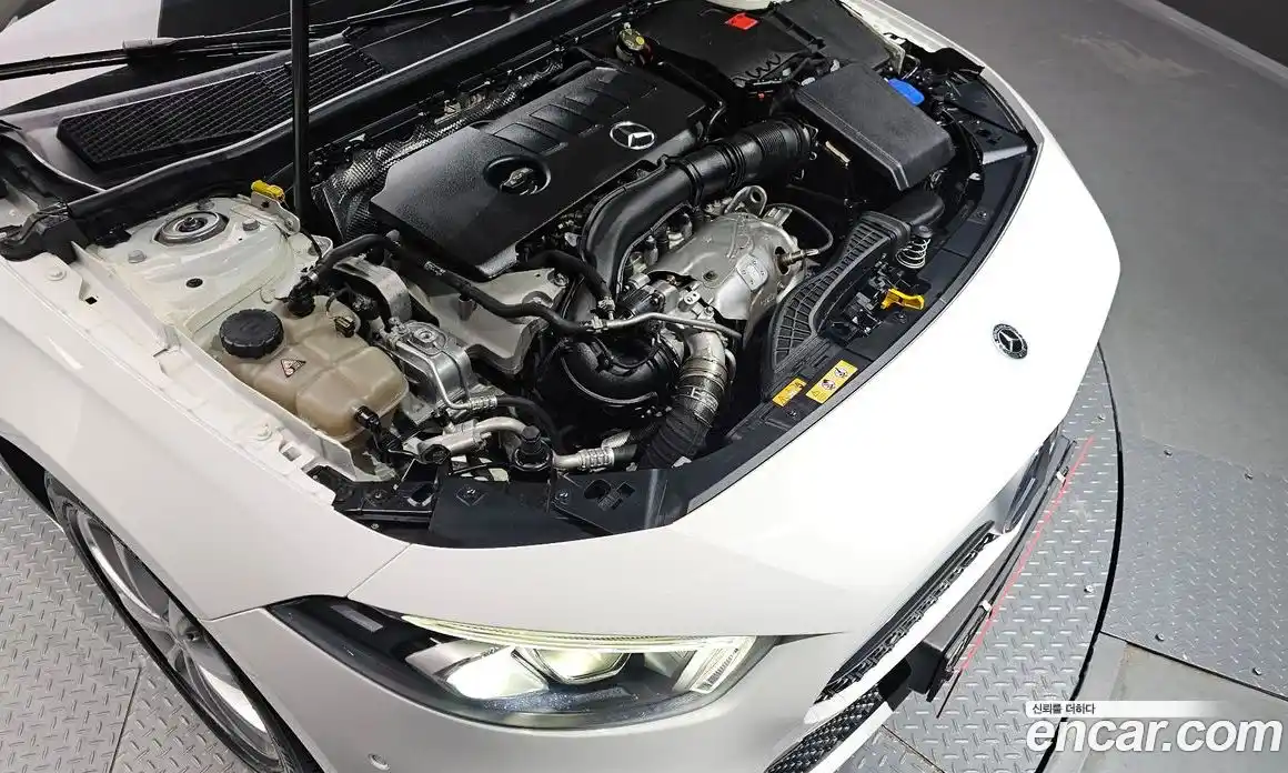 Mercedes-Benz A-Class 2020 2.0 Автомат в Москве № 427409, фото 6