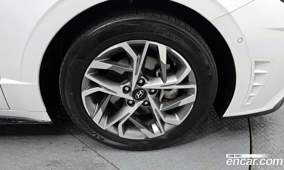 Hyundai Sonata 2022 1.6 Автомат в Москве № 44684, фото 16