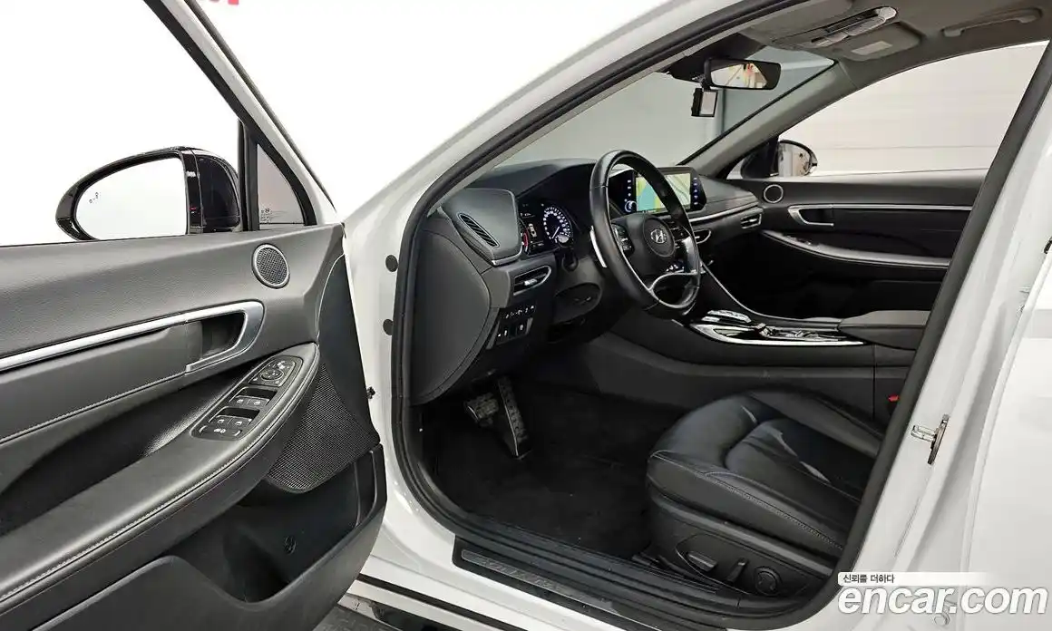 Hyundai Sonata 2022 1.6 Автомат в Москве № 44684, фото 20