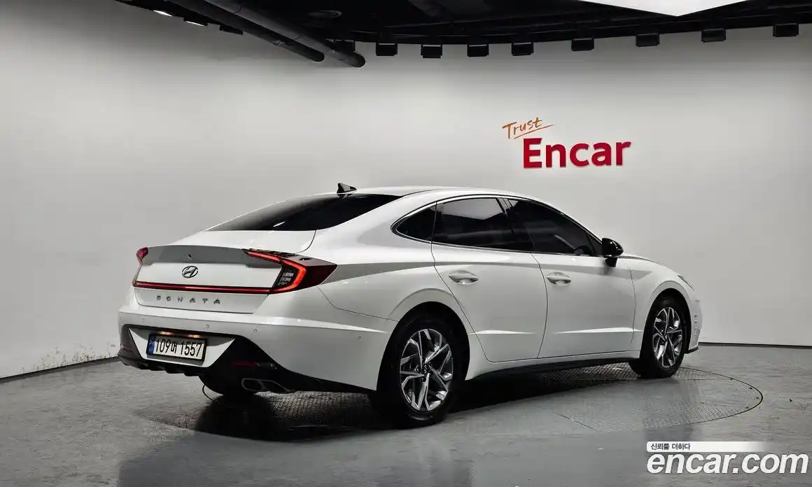 Hyundai Sonata 2022 1.6 Автомат в Москве № 44684, фото 8