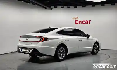 Hyundai Sonata 2022 1.6 Автомат в Москве № 44684, миниатюра 8