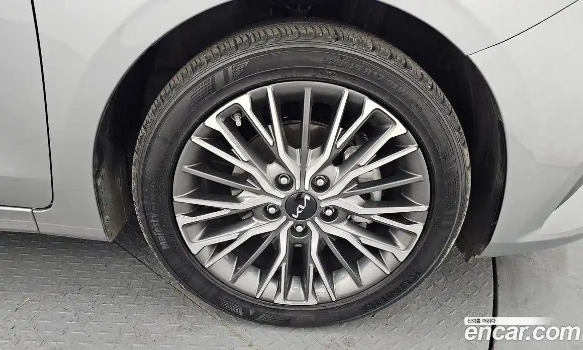 Kia K3 2022 1.6 Автомат в Москве № 452402, фото 5