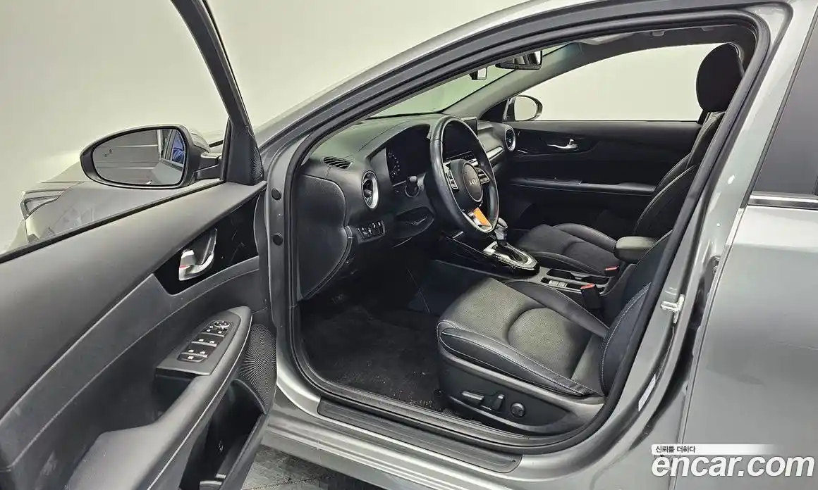 Kia K3 2022 1.6 Автомат в Москве № 452402, фото 10